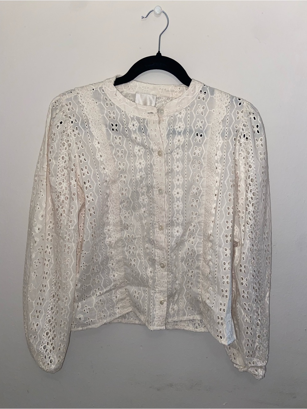 Women's Cream Eyelet Button-Front Blouse from Industry Size M